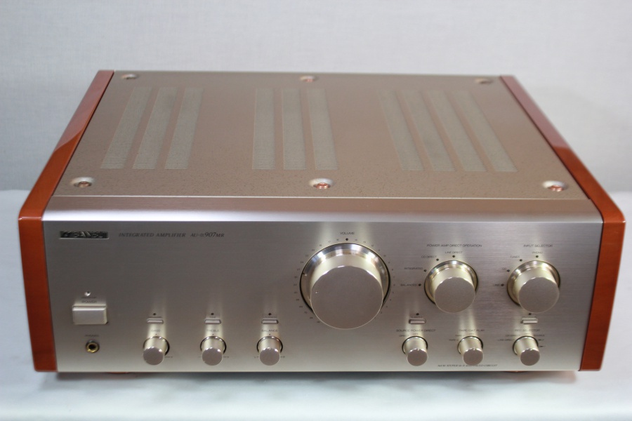 AU-α907MR